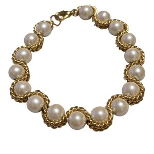 6" Vintage Gold Tone Weaved Faux Pearl Bracelet L7